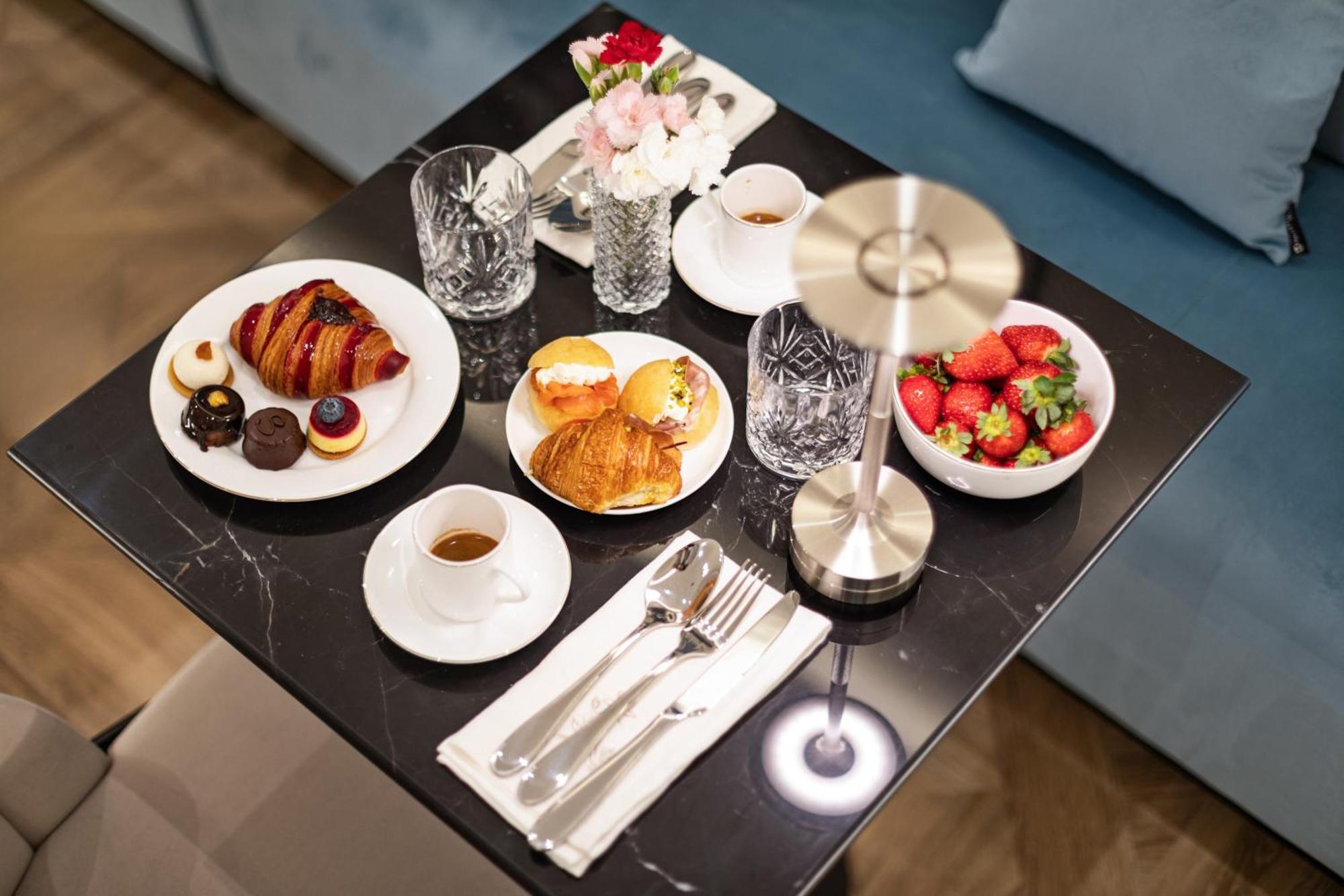 Adriana Boutique Guest House Rome Luaran gambar